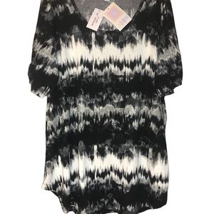 NWT $34 LulaRoe Women’s Top